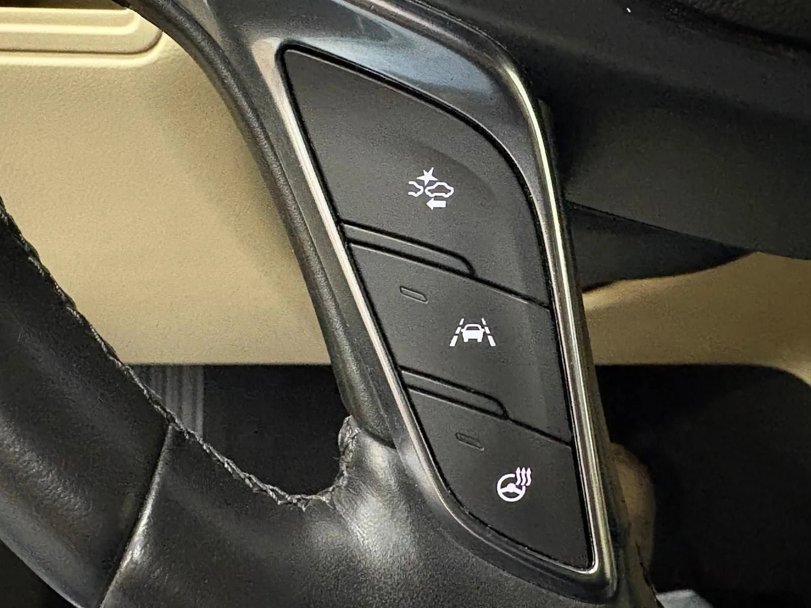 Used 2019 Cadillac XT5 Luxury image 34