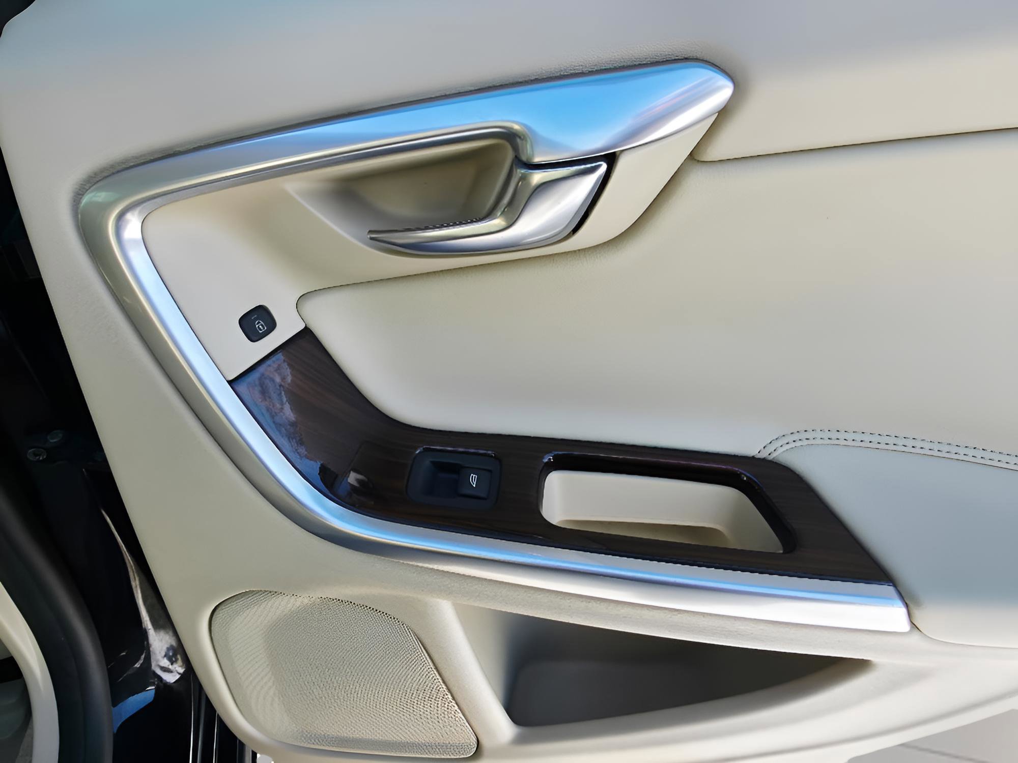Used 2015 Volvo S60 T5 Premier w/ Convenience Package AWD/4WD image 38