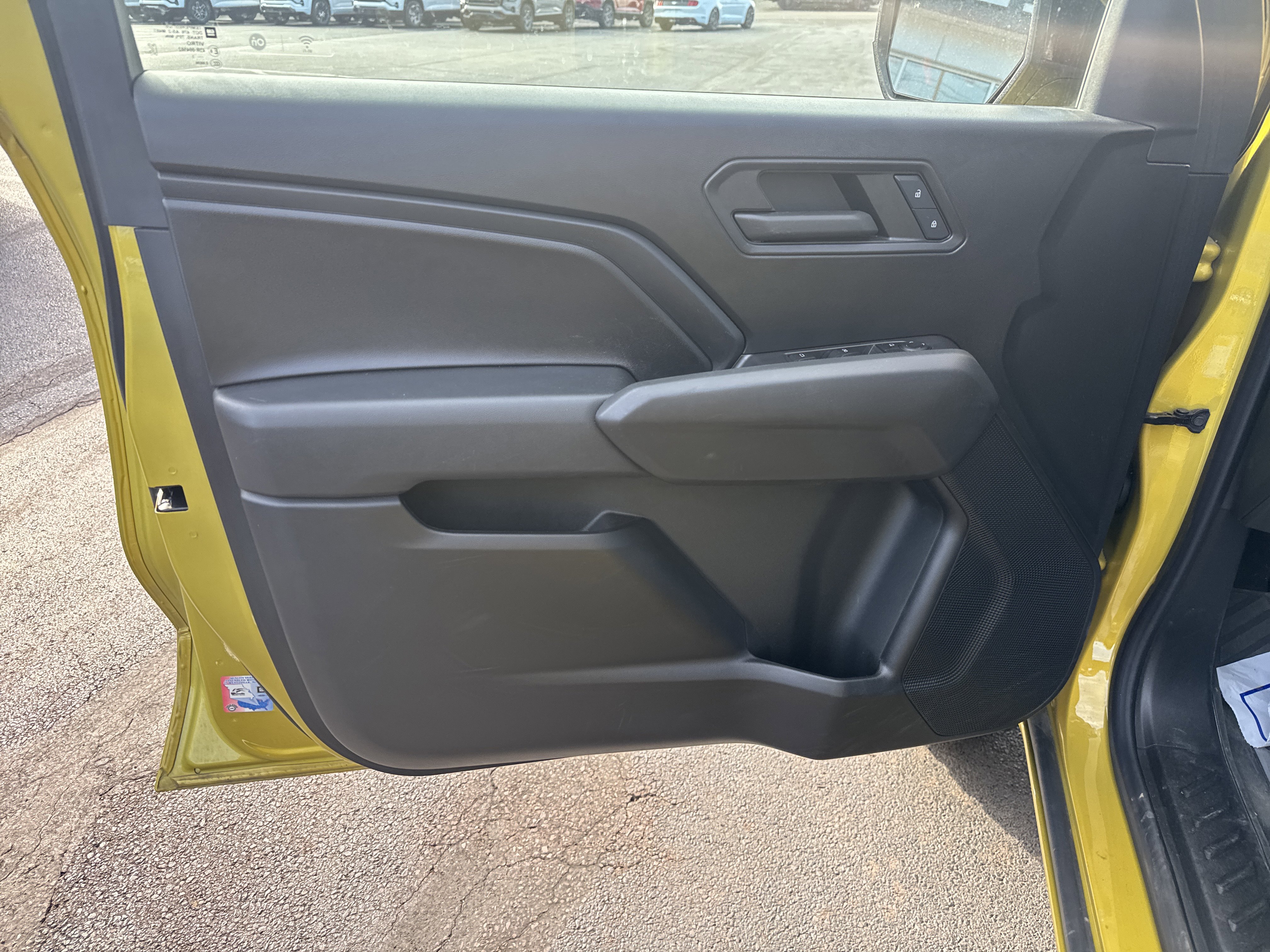 Used 2023 Chevrolet Colorado Trail Boss w/ Technology Package image 15