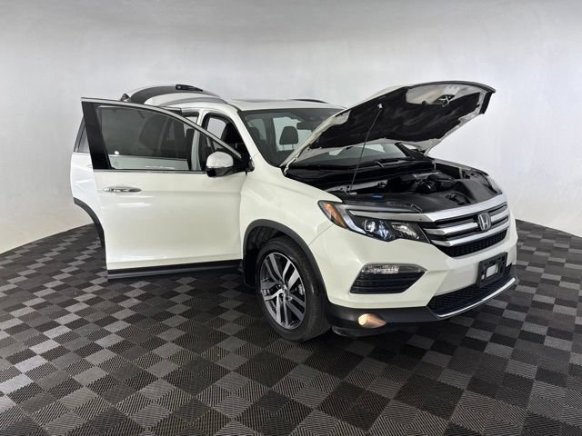 Used 2017 Honda Pilot Elite image 17