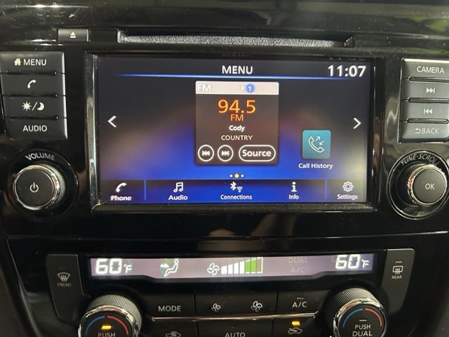 Used 2018 Nissan Rogue SV AWD/4WD image 4