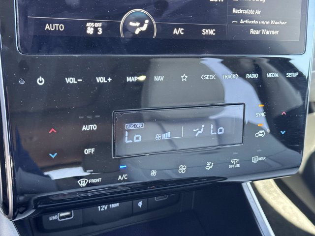 Used 2024 Hyundai Tucson Limited FWD image 16