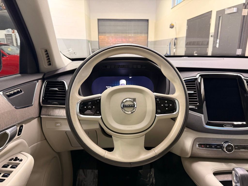 Used 2024 Volvo XC90 B6 Plus w/ Protection Package Premier image 22