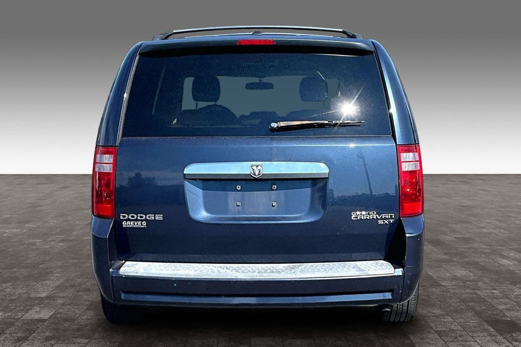 Used 2009 Dodge Grand Caravan SXT FWD image 28