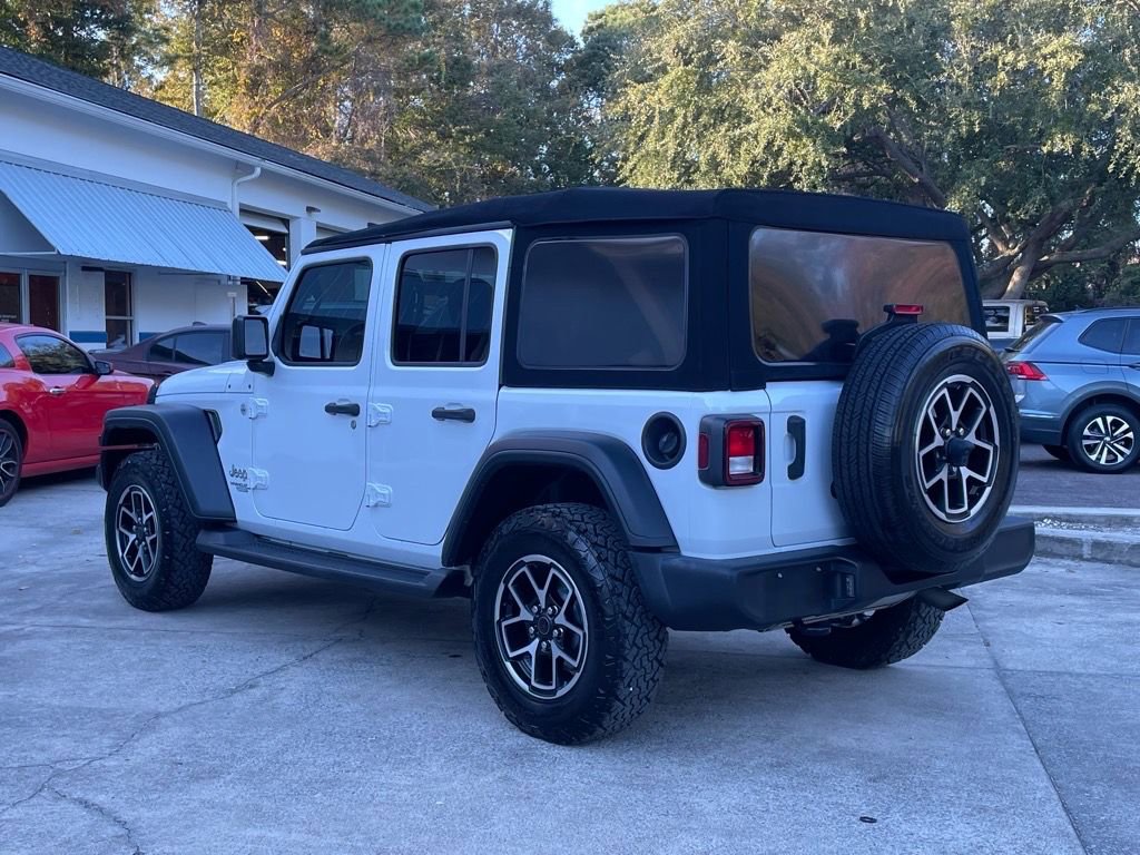 Used 2021 Jeep Wrangler Unlimited Sport image 28