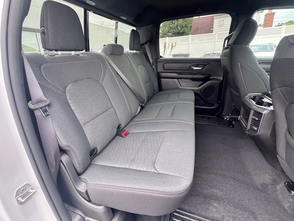 New 2026 RAM 1500 Express AWD/4WD image 22