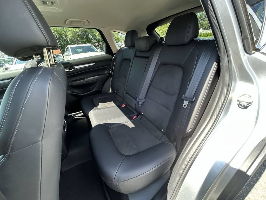 Used 2017 MAZDA CX-5 Touring w/ Preferred Equipment Package AWD/4WD image 23