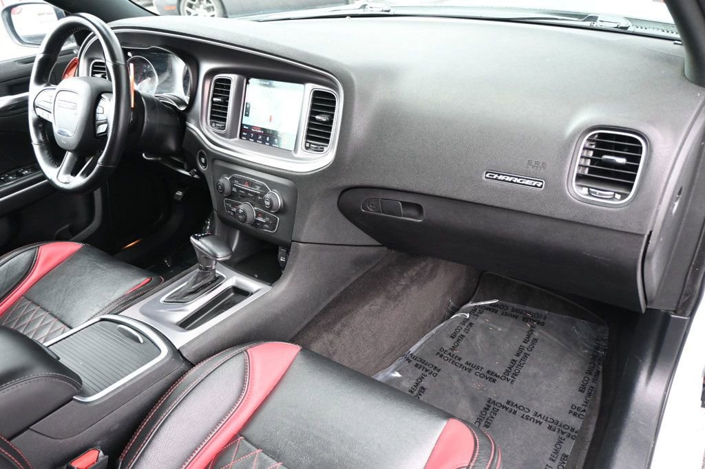 Used 2019 Dodge Charger Scat Pack w/ Dynamics Package RWD image 9