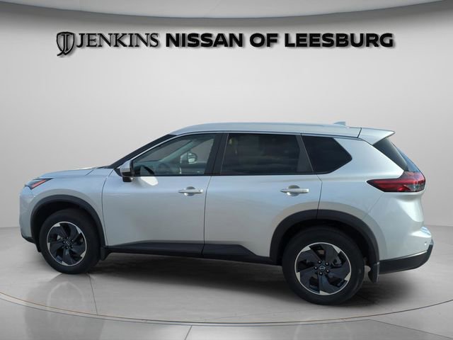 Certified 2025 Nissan Rogue SV w/ SV Premium Package AWD/4WD image 11