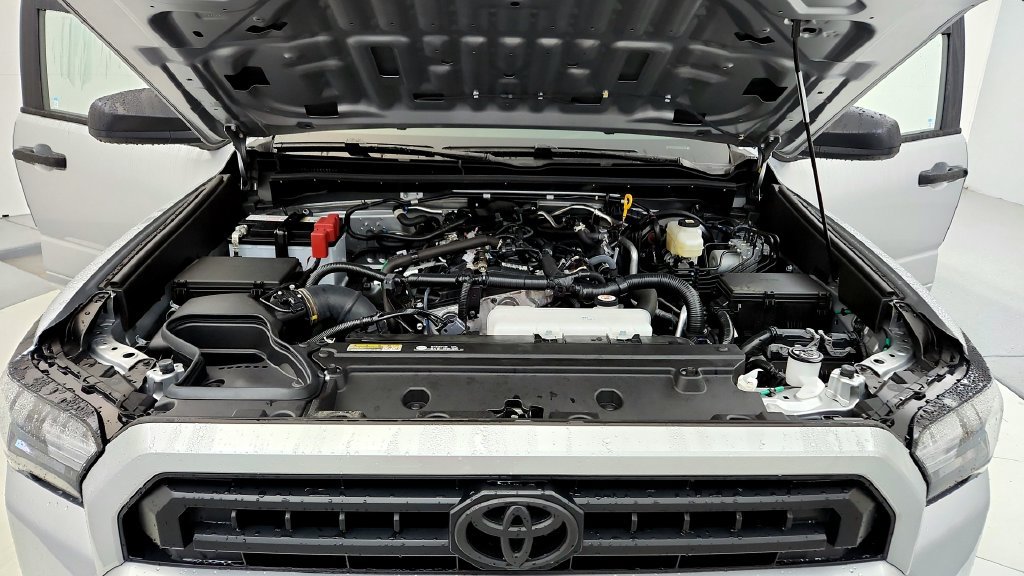 Certified 2025 Toyota 4Runner SR5 AWD/4WD image 13