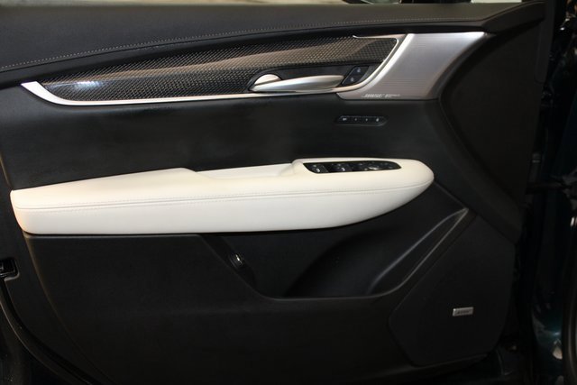 Certified 2025 Cadillac XT5 Sportv w/ Technology Package image 28