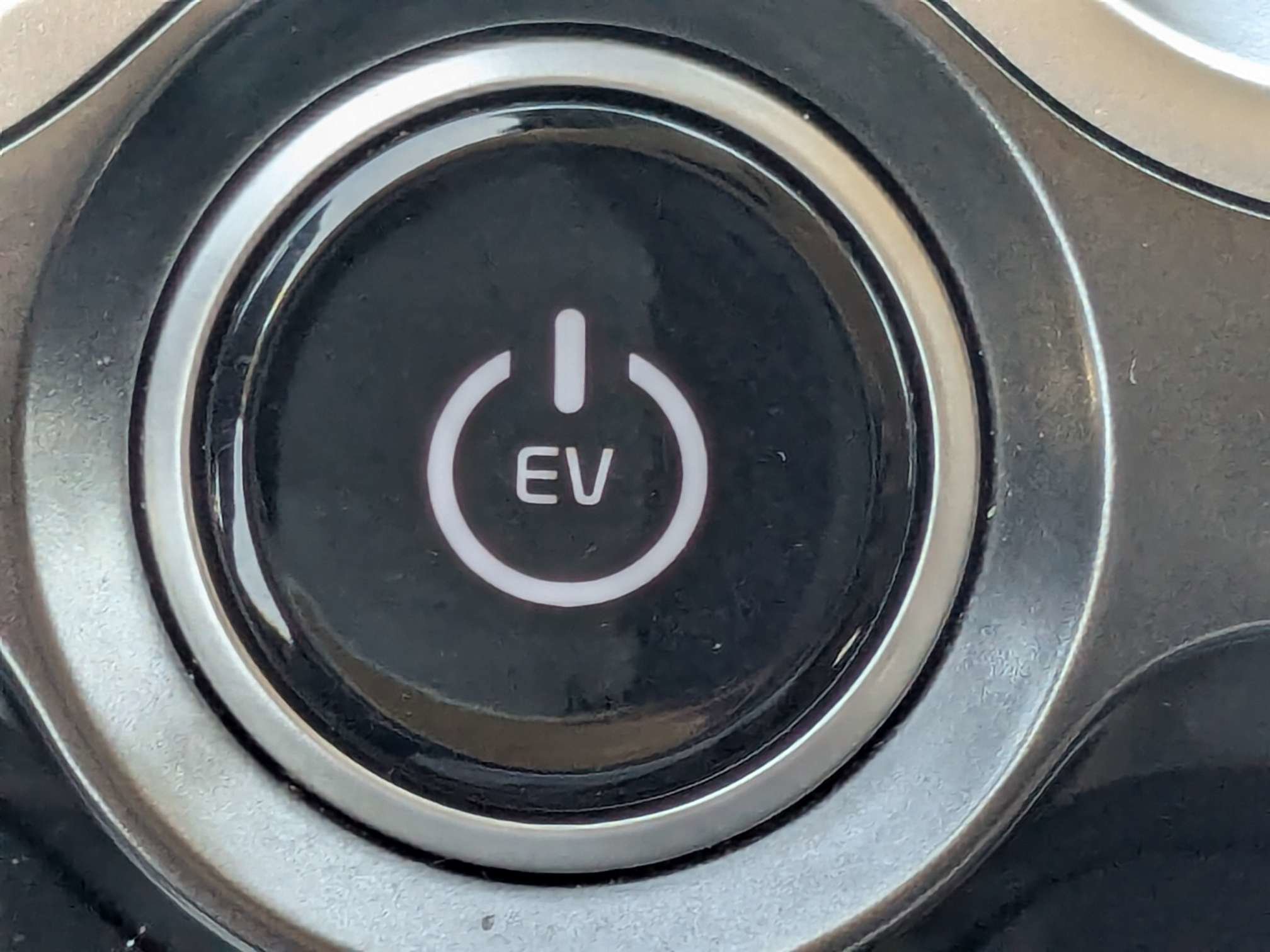 Certified 2022 Kia EV6 Wind w/ Wind Technology Package AWD/4WD image 34