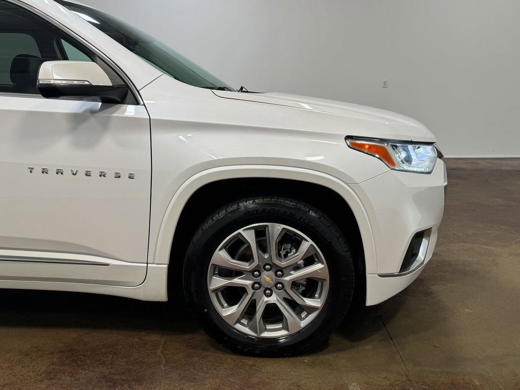 Used 2021 Chevrolet Traverse Premier image 31