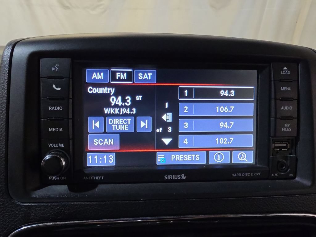 Used 2018 Dodge Grand Caravan SXT FWD image 12
