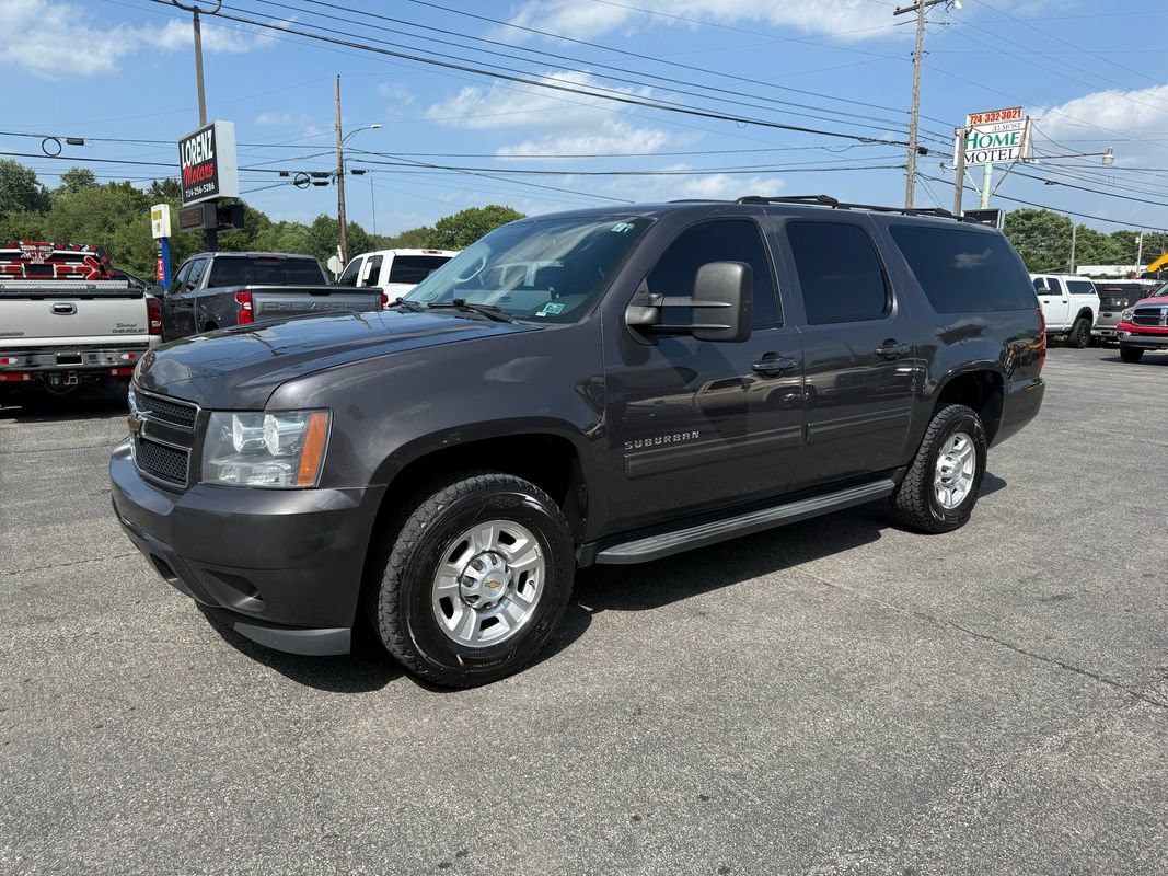 Used 2011 Chevrolet Suburban 2500 LS w/ Skid Plate Package AWD/4WD image 1