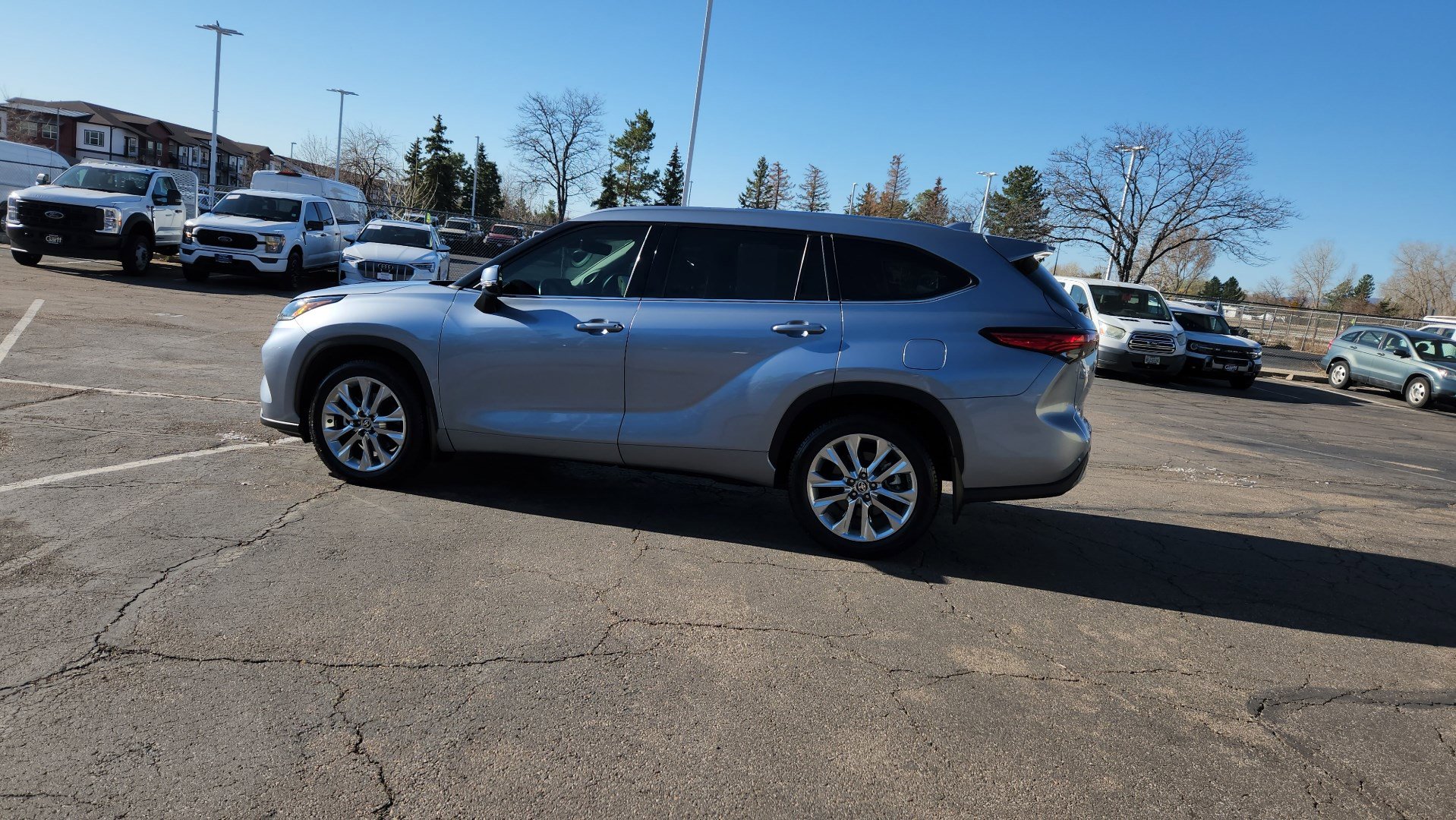 Used 2020 Toyota Highlander Limited image 8