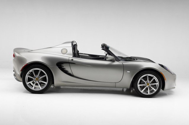 Used 2005 Lotus Elise image 11