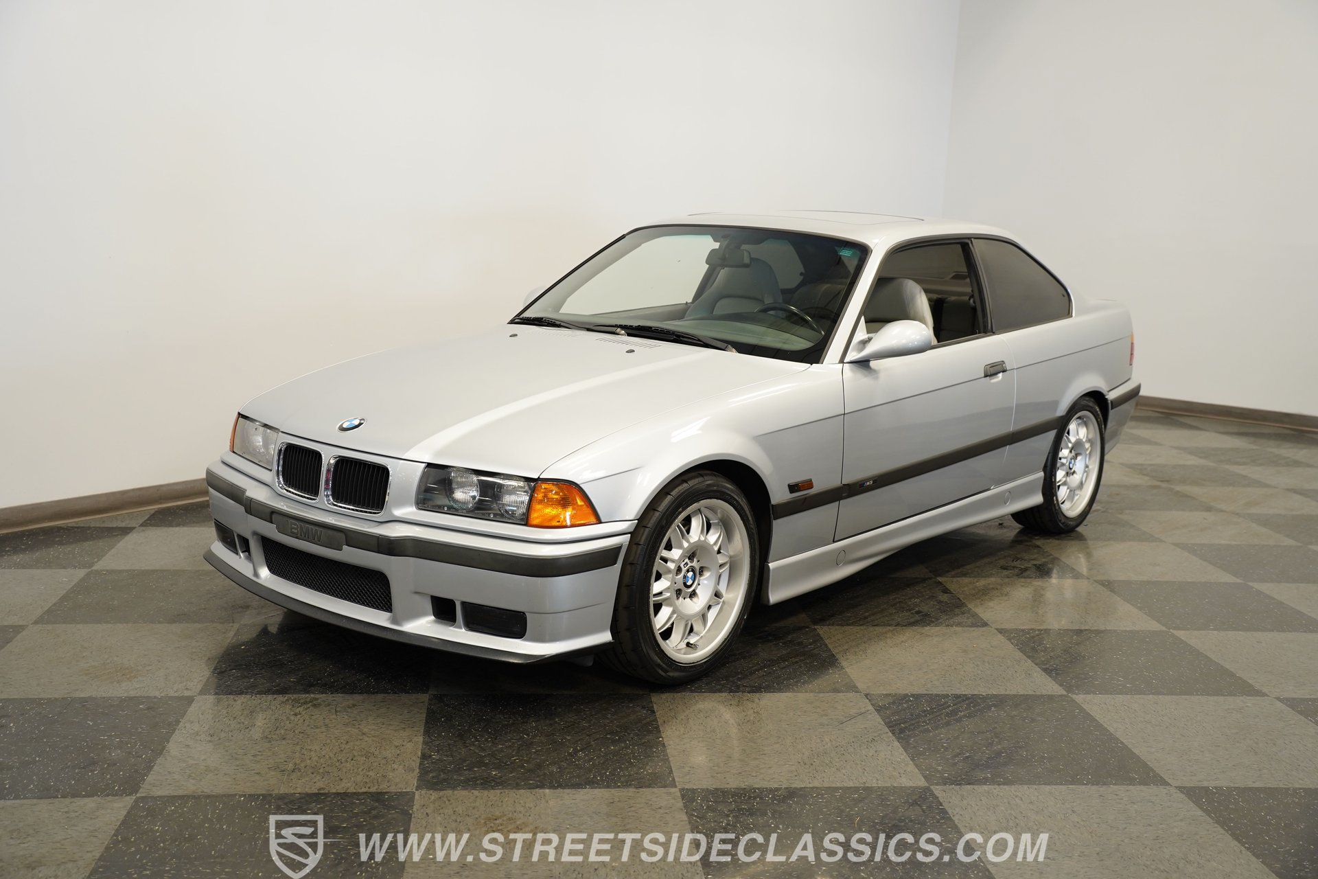 Used 1996 BMW M3 Coupe RWD image 6