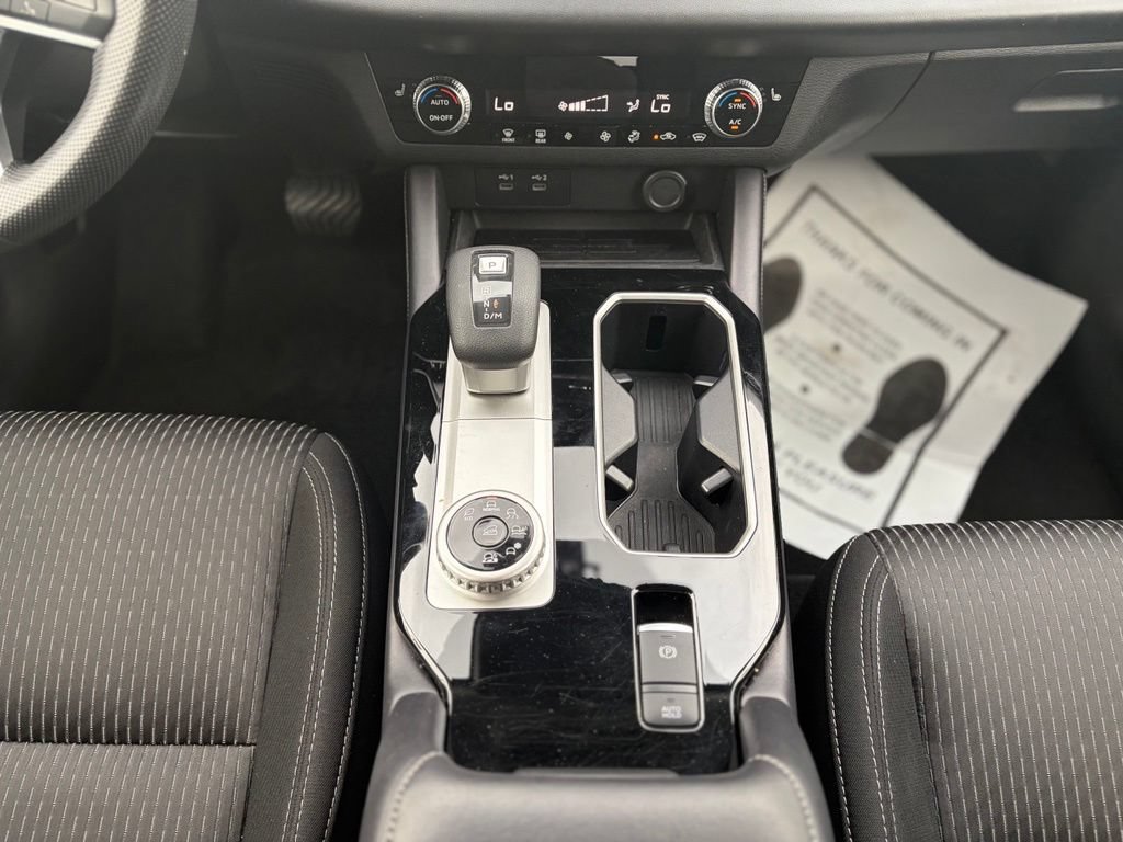 Used 2025 Mitsubishi Outlander ES AWD/4WD image 30