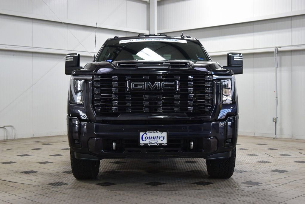 Used 2024 GMC Sierra 2500 Denali Ultimate image 2