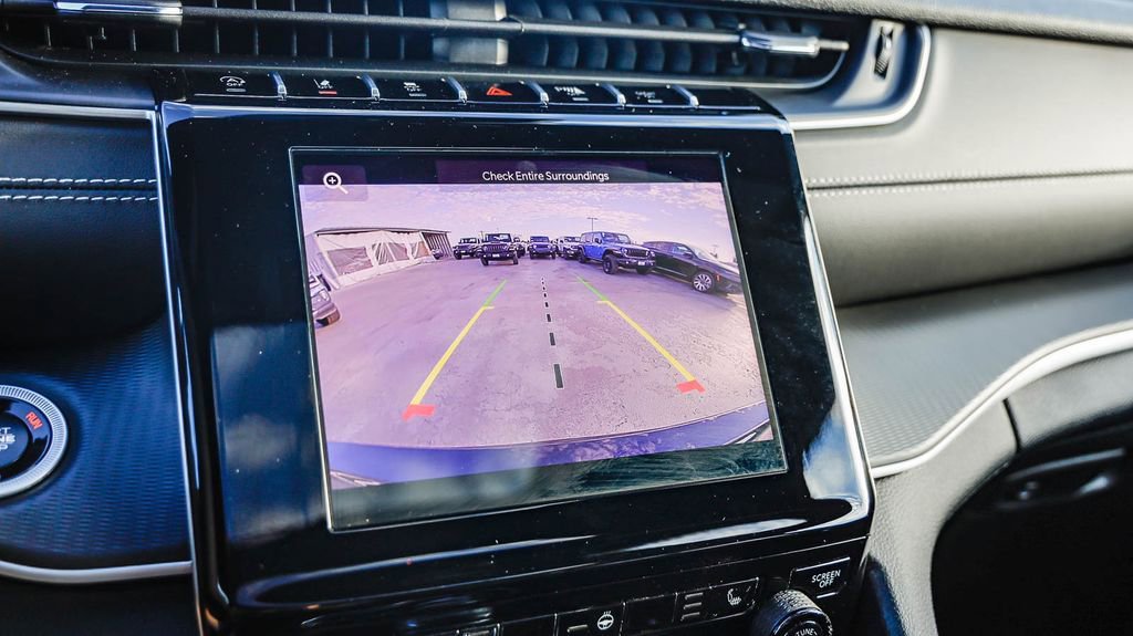 New 2025 Jeep Grand Cherokee L Altitude image 26