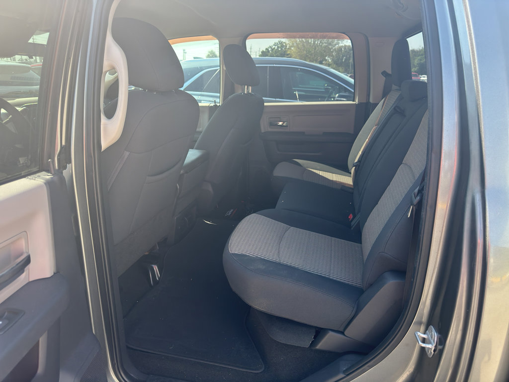 Used 2012 RAM 2500 SLT w/ Cold Weather Group RWD image 6