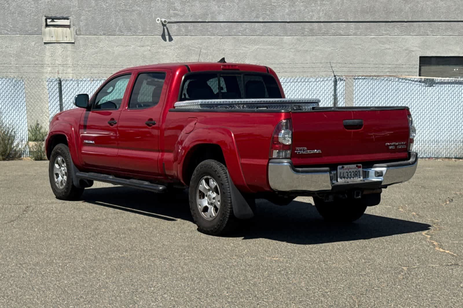 Used 2014 Toyota Tacoma PreRunner w/ SR5 Package RWD image 5