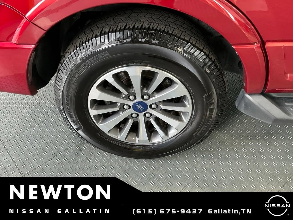 Used 2017 Ford Expedition XLT RWD image 40