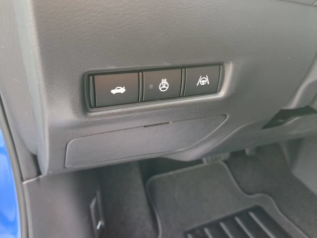 New 2026 Nissan Sentra SR w/ SR Premium Package FWD image 16