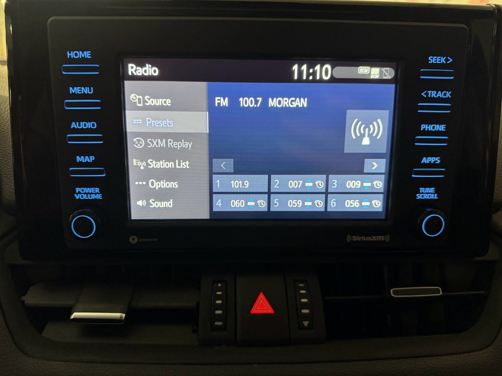 Used 2020 Toyota RAV4 XLE Premium image 30