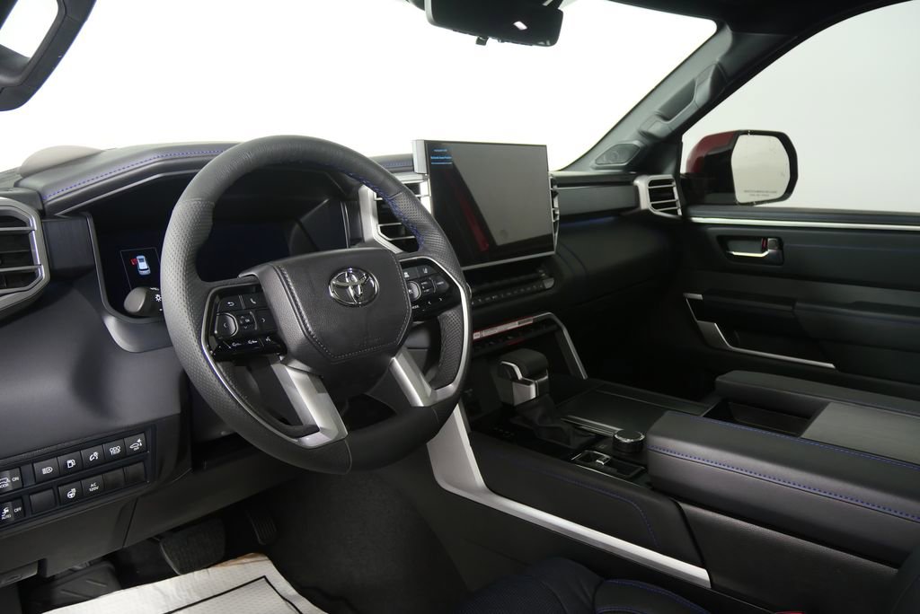 Used 2025 Toyota Sequoia Platinum image 13