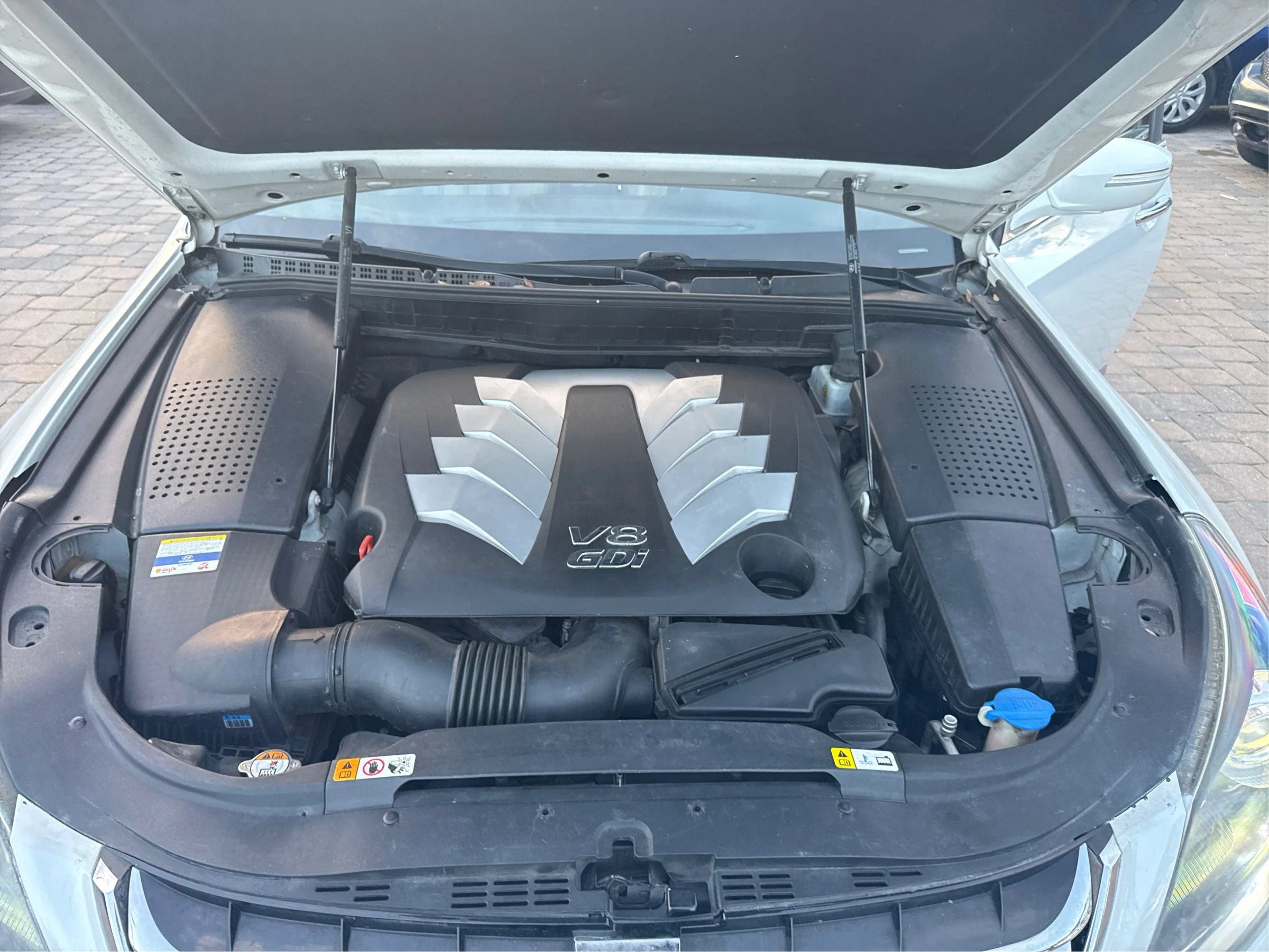 Used 2012 Hyundai Equus Signature RWD image 11