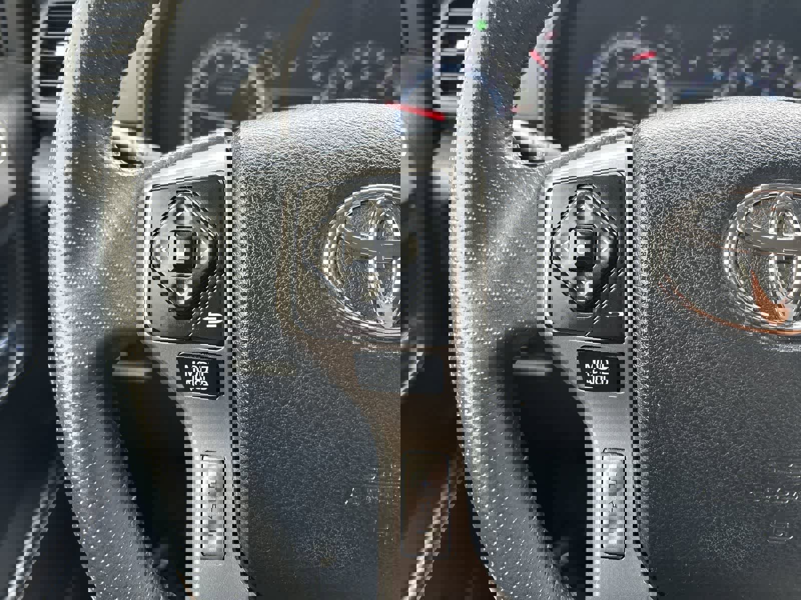 Used 2018 Toyota 4Runner SR5 Premium image 11