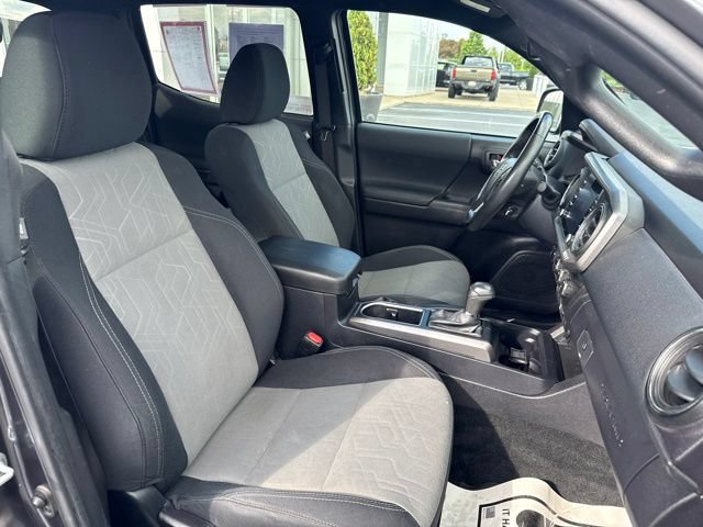 Certified 2022 Toyota Tacoma TRD Sport AWD/4WD image 22