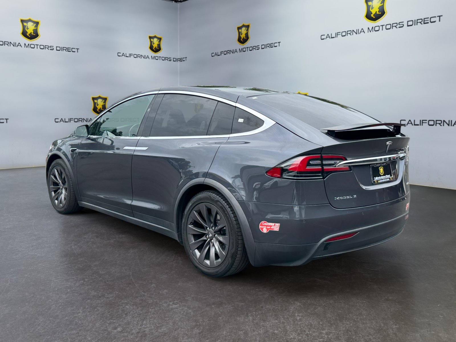 Used 2018 Tesla Model X 75D AWD/4WD image 3