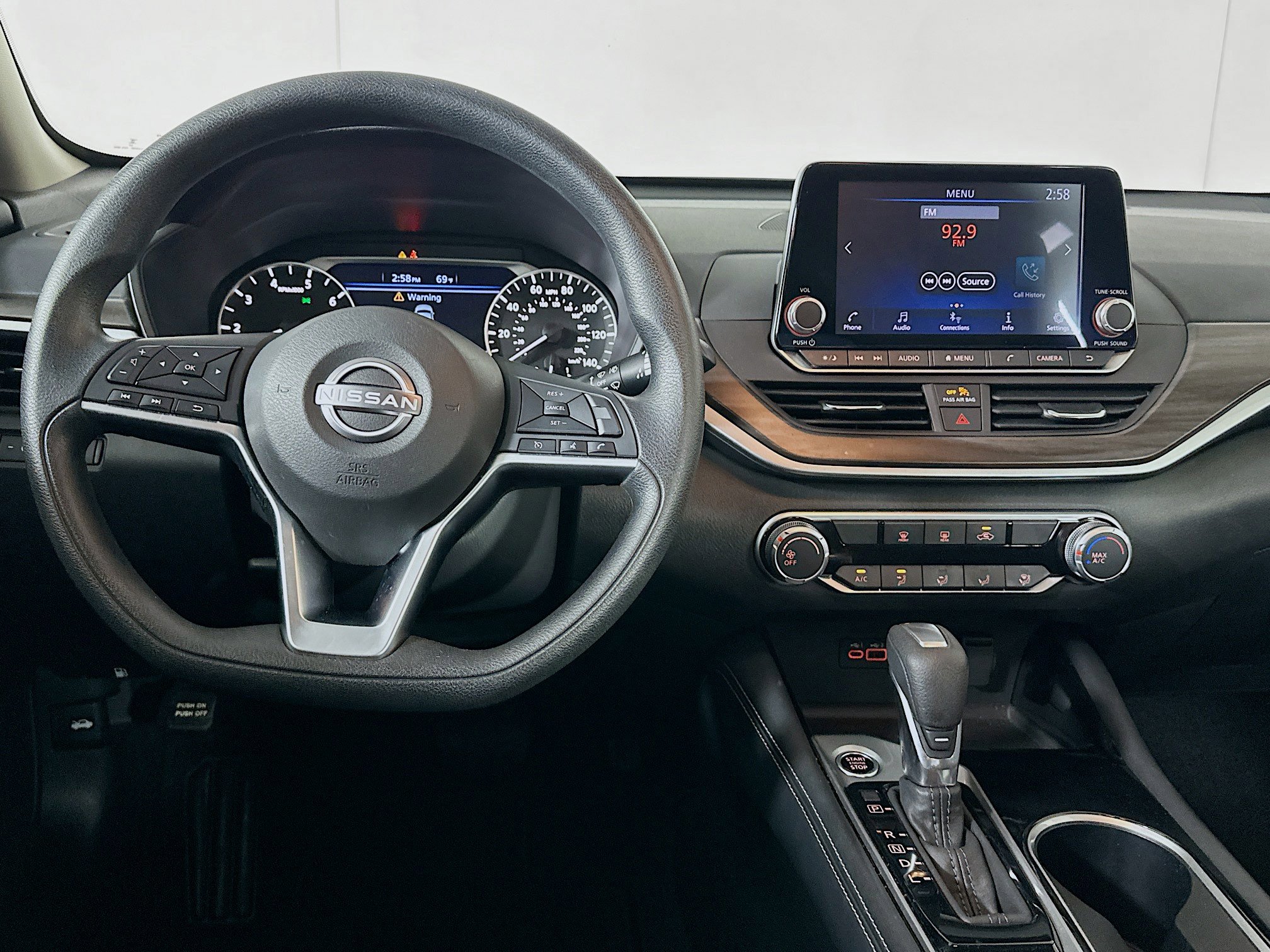 Used 2023 Nissan Altima 2.5 SV FWD image 18