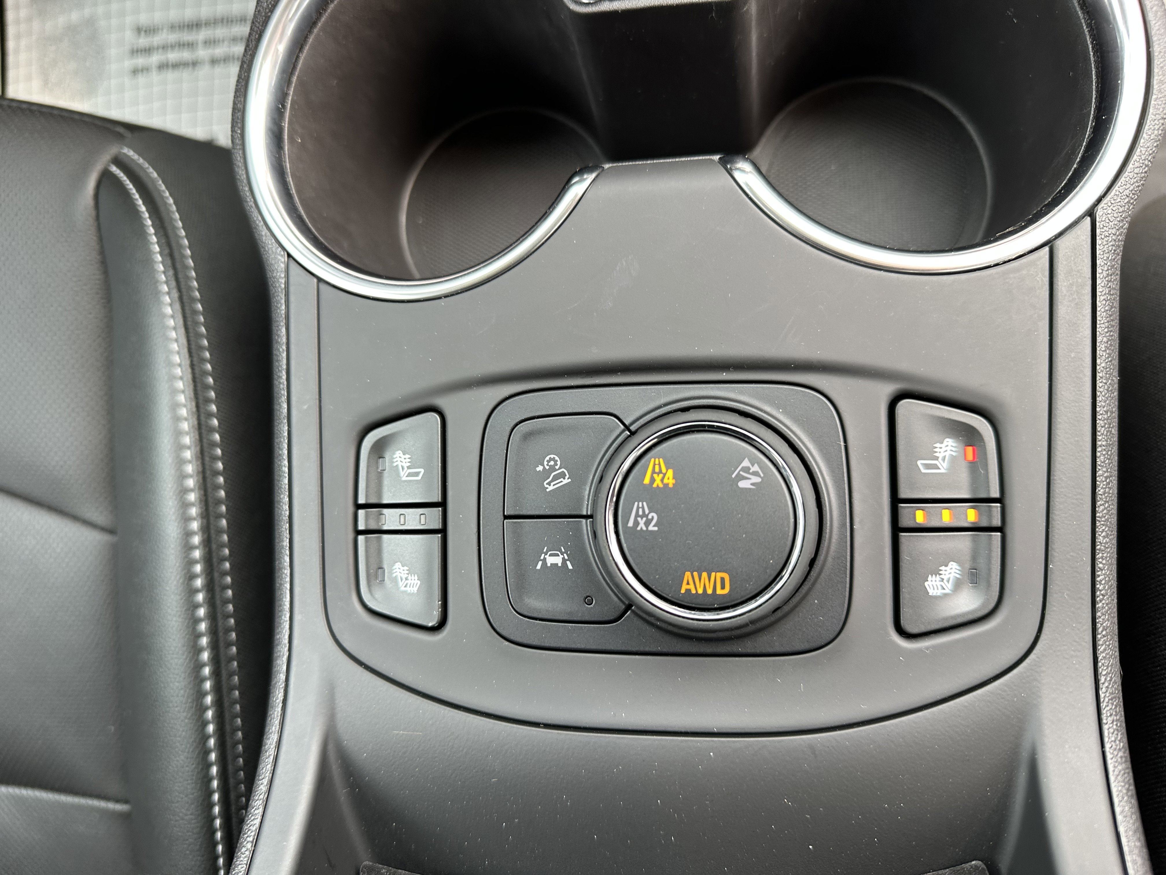 Used 2024 GMC Terrain SLT w/ Infotainment Package II image 43