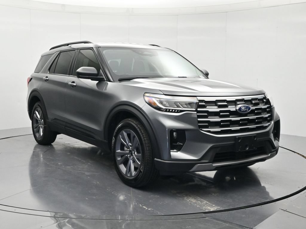 New 2026 Ford Explorer Active w/ Active Comfort Package AWD/4WD image 3