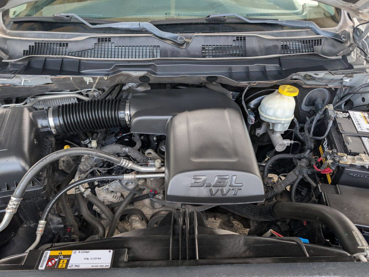 Used 2018 RAM 1500 Classic SLT image 29