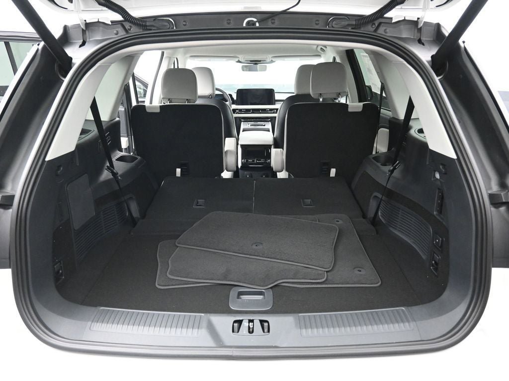 New 2026 Lincoln Aviator AWD image 33