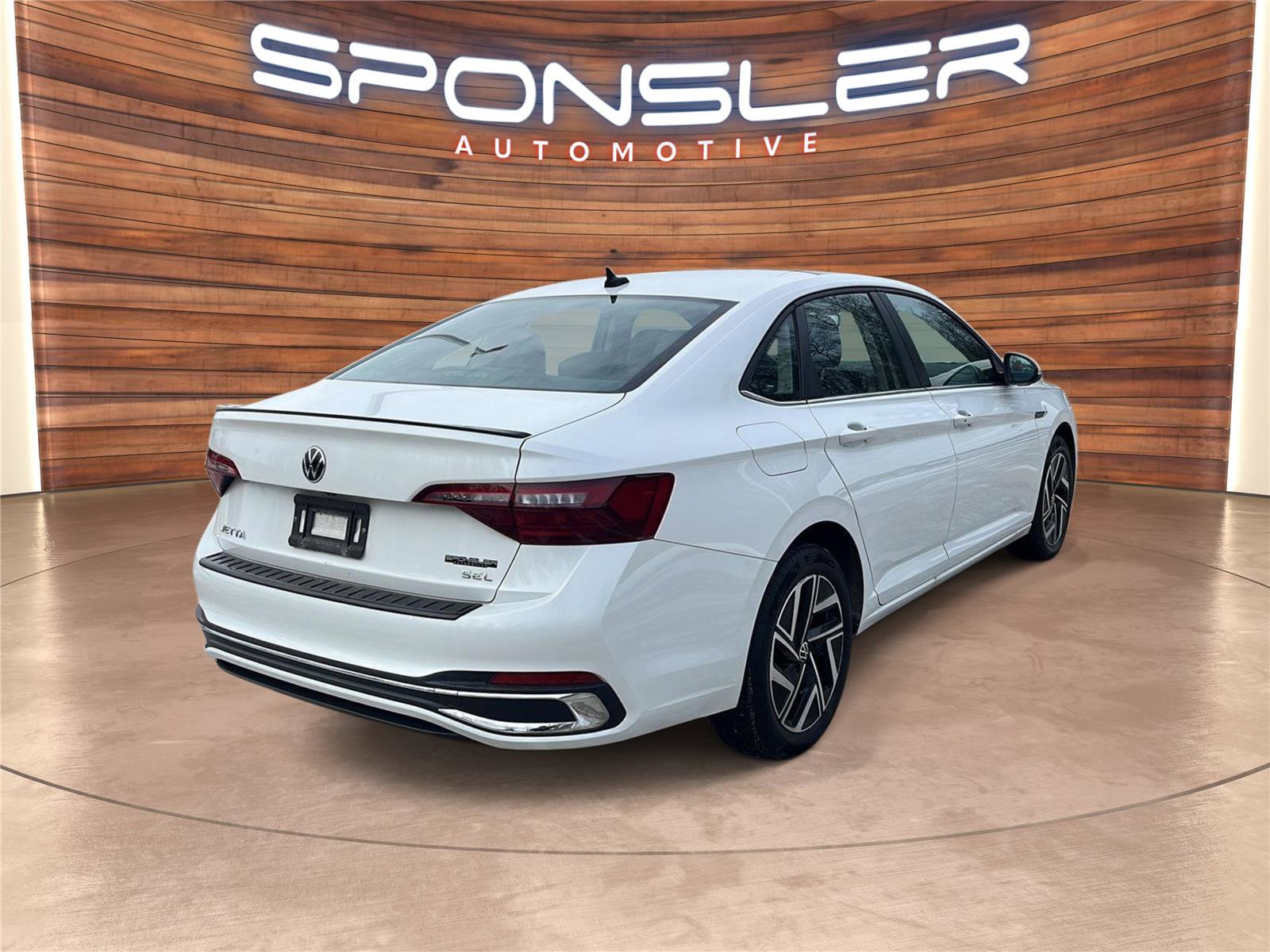 Used 2024 Volkswagen Jetta SEL image 5