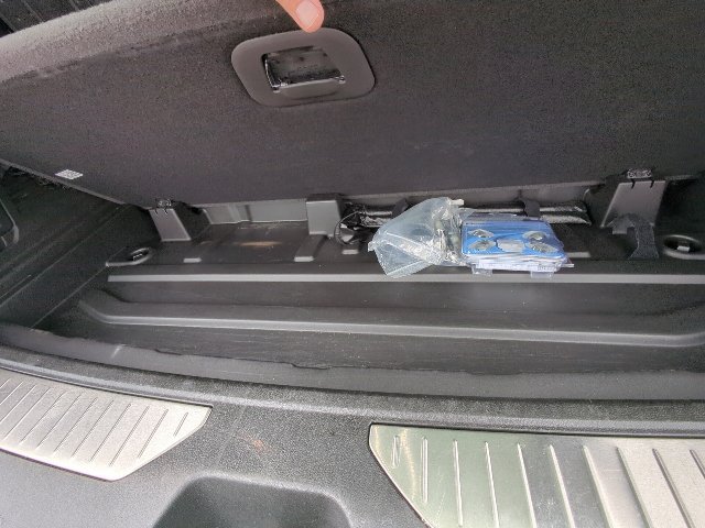 Used 2022 Chevrolet Tahoe High Country AWD/4WD image 15