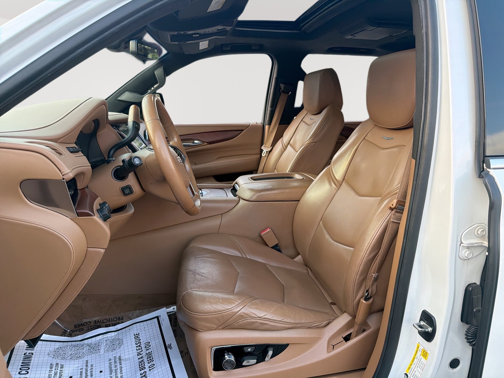 Used 2017 Cadillac Escalade ESV Platinum AWD/4WD image 13