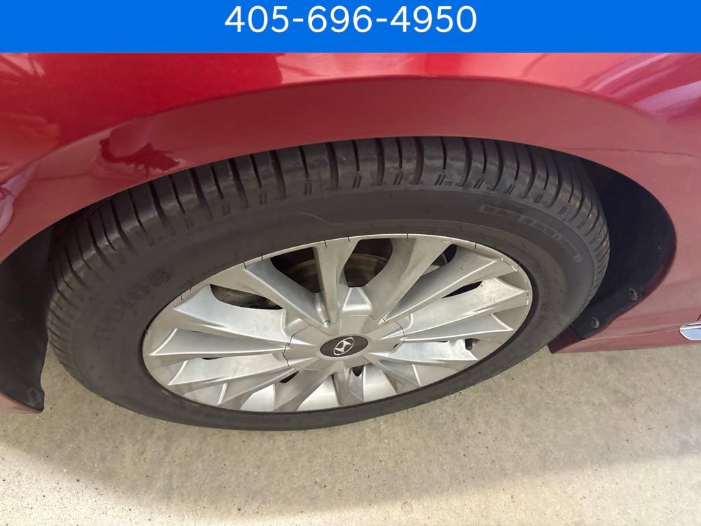 Used 2015 Hyundai Sonata Limited FWD image 2