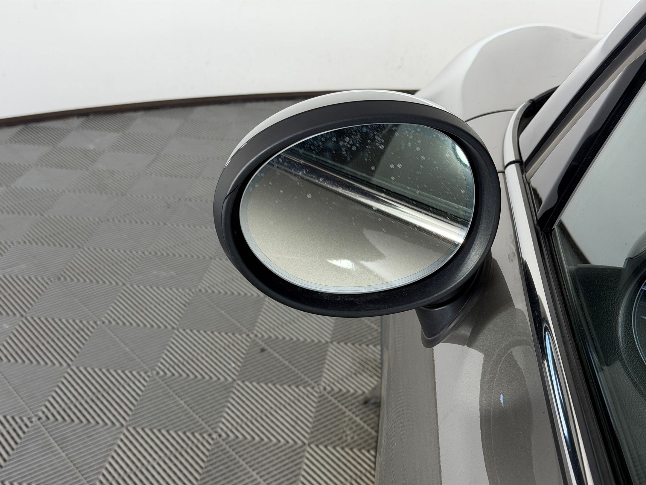 Used 2018 MINI Cooper 4-Door Hardtop FWD image 19
