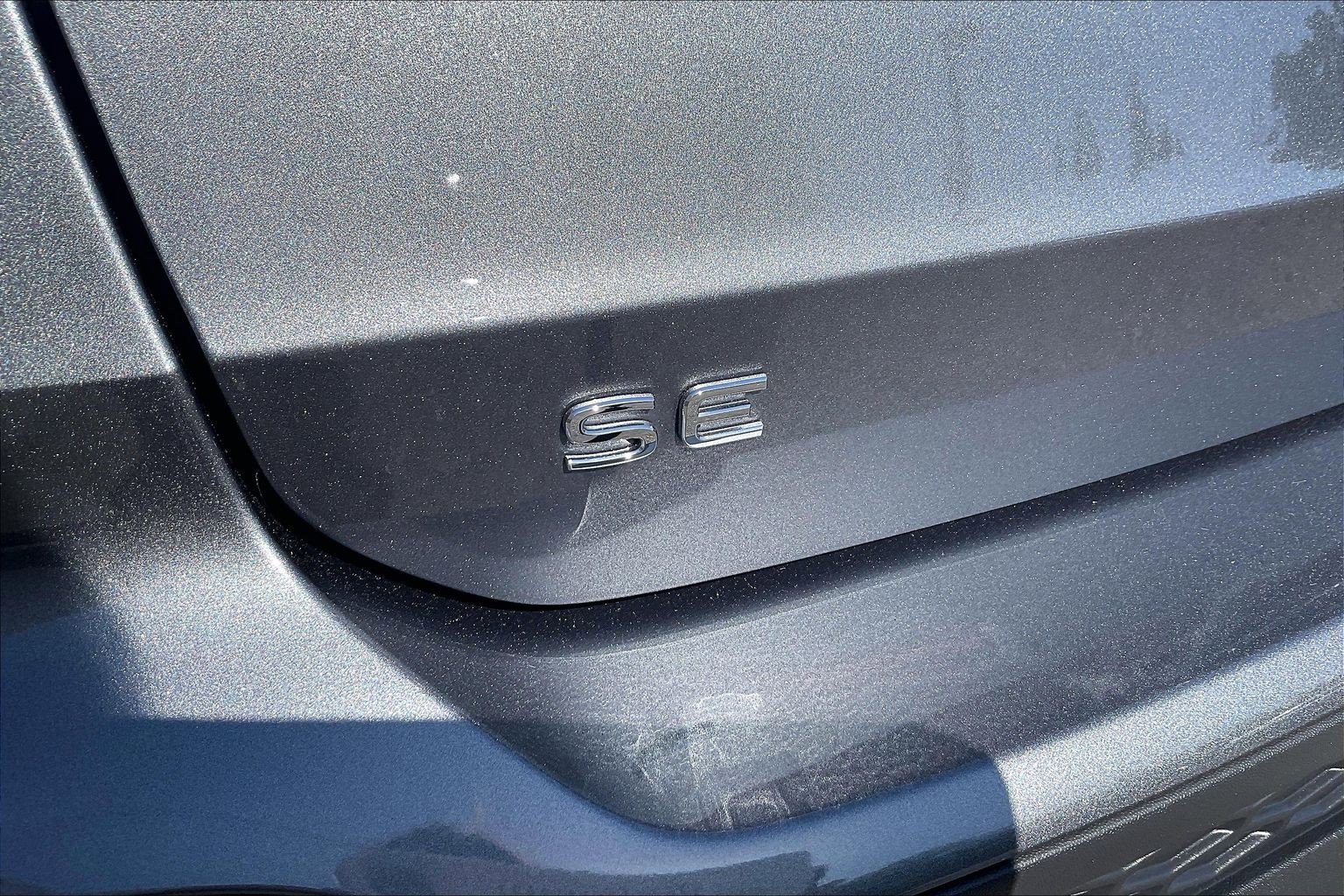 Certified 2023 Volkswagen Taos SE w/ Black Wheel Package FWD image 31