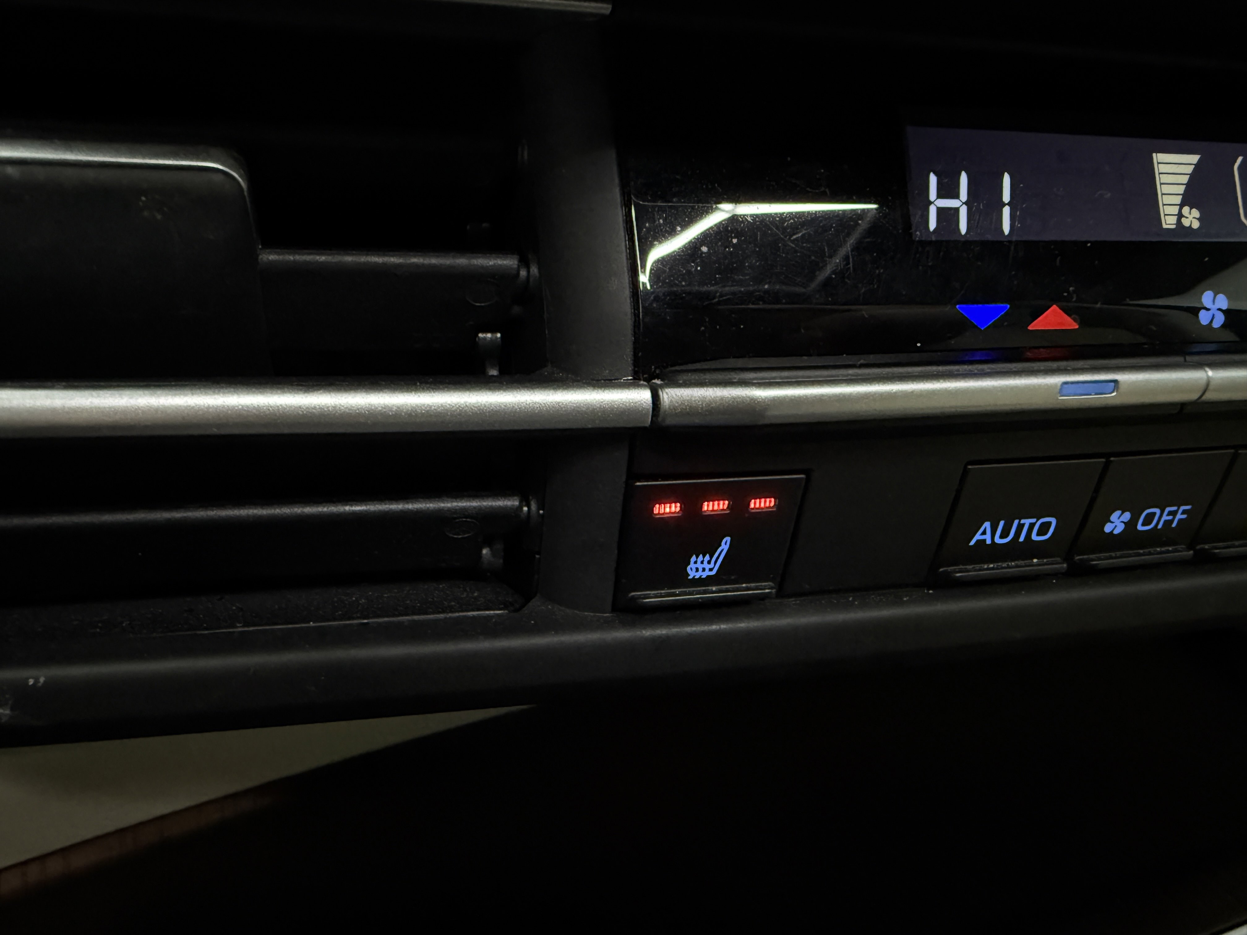 Used 2021 Toyota Sienna XLE image 22