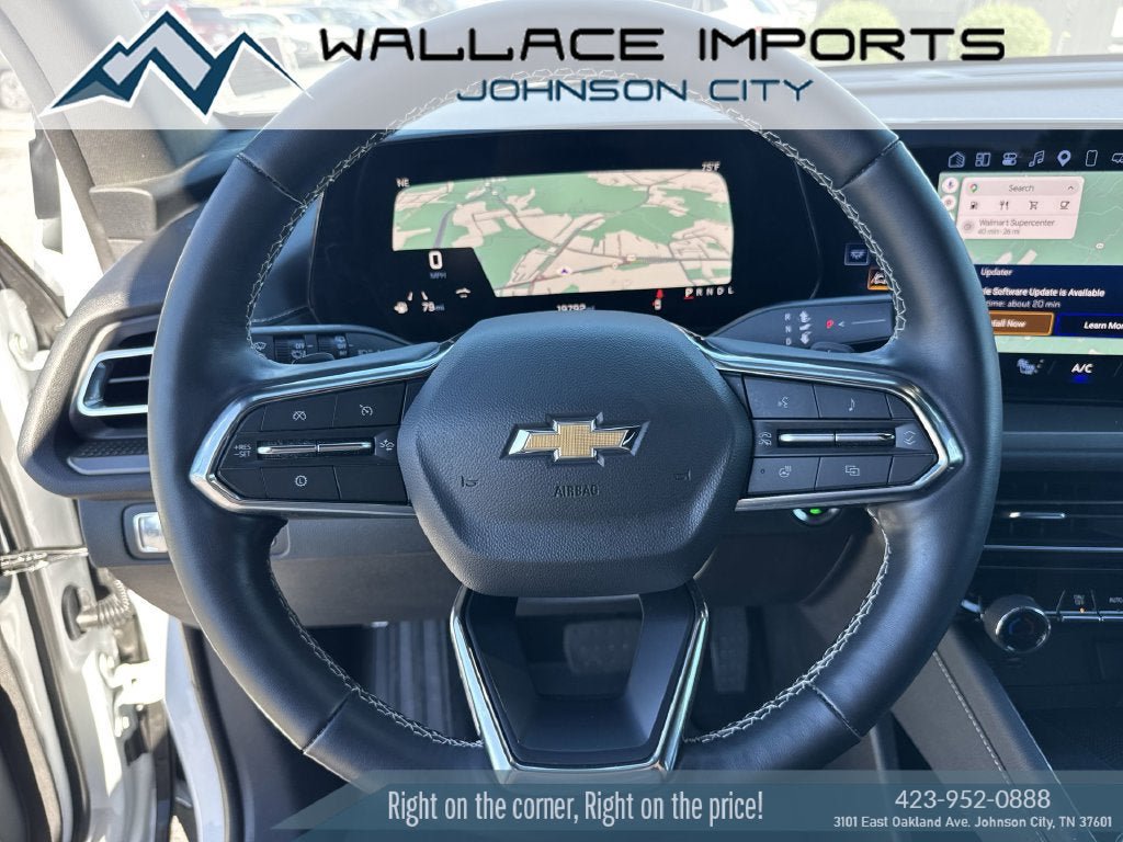 Used 2025 Chevrolet Traverse LT FWD image 26