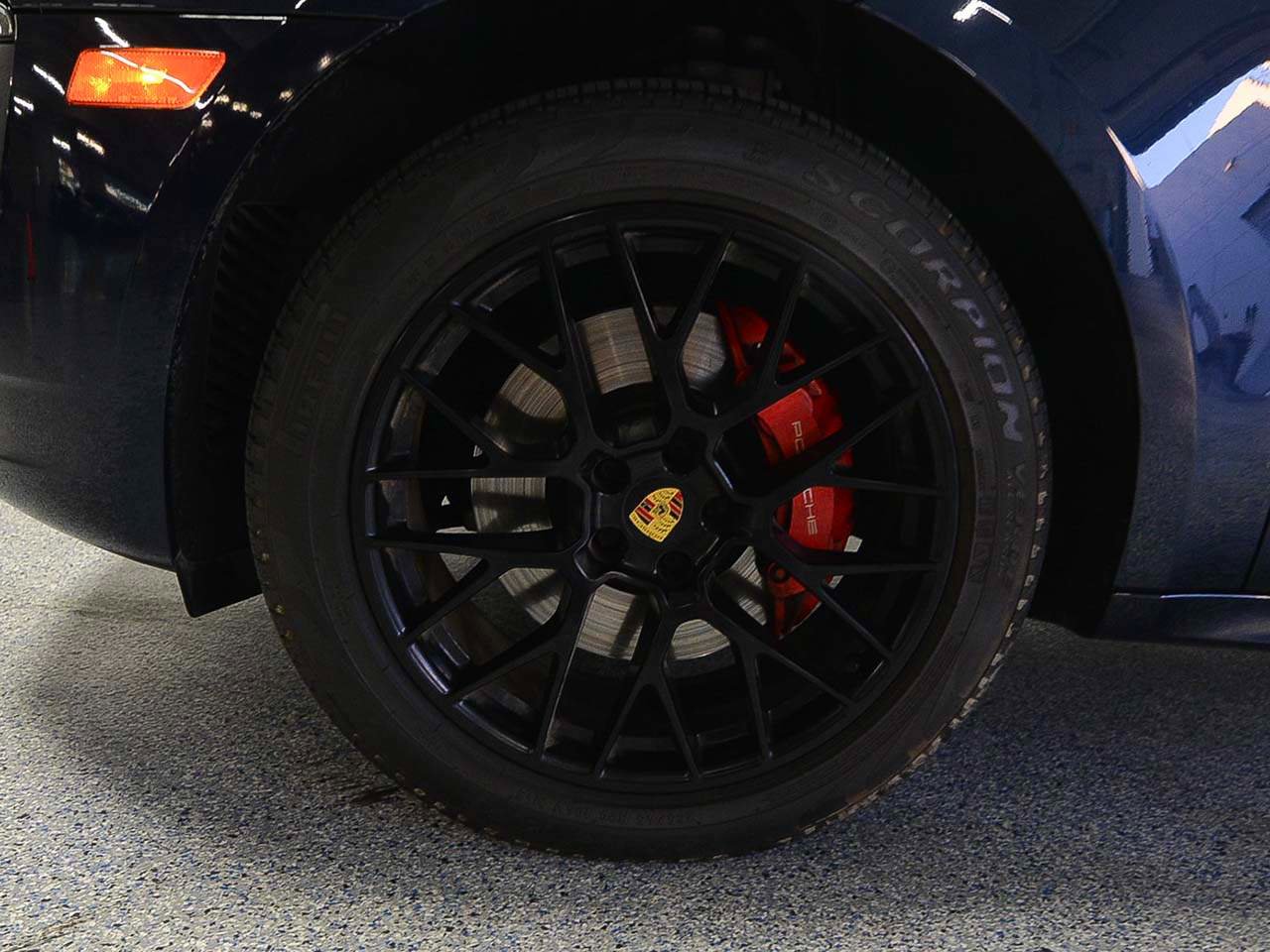 Used 2018 Porsche Macan GTS AWD/4WD image 5