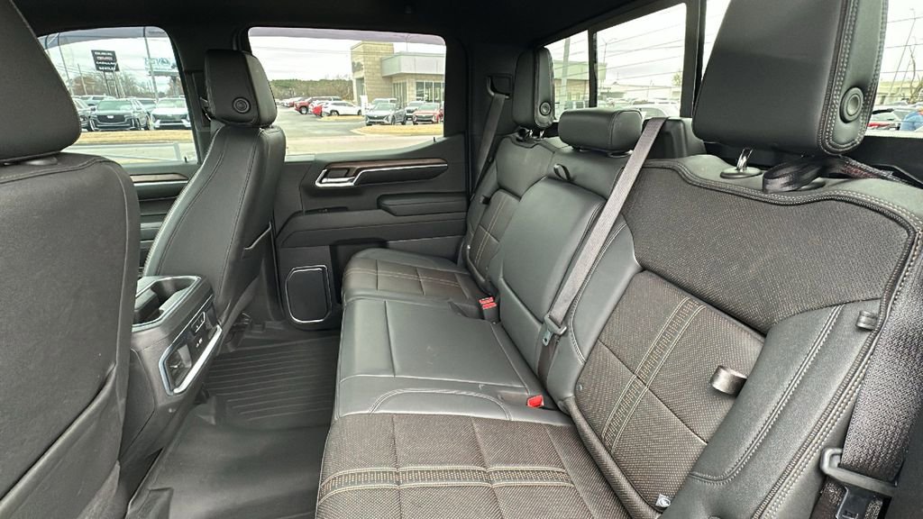 Certified 2023 Chevrolet Silverado 1500 High Country w/ Technology Package image 13